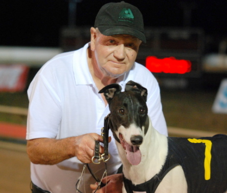 Rewind with trainer Morrie Strickland - the dog loves the big Elwick track
