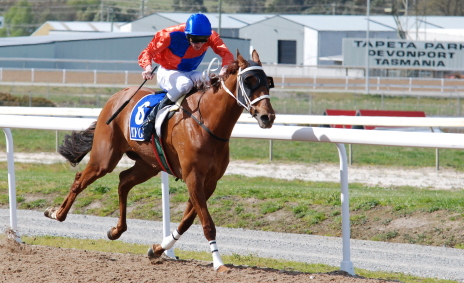 Beautiful Buns (Ryan Plumb) on her way to victory in a class one handicap (1350m) at Tapeta Park Spreyton