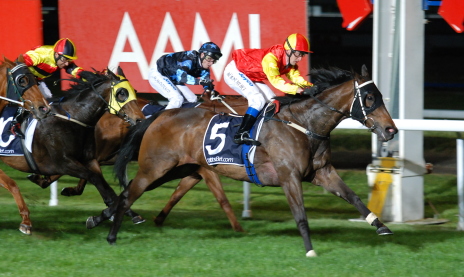Three Crowns (Bulent Muhcu) holds a length margin on the line to easily win the Class 2 Hcp over 1200m