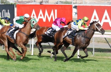 Bel Price winning the Magic Millions Classic from Galibier and Heaven's Choice in Launceston in February