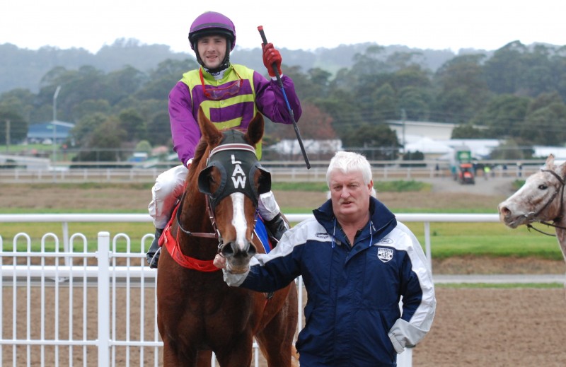 Geegees Baritone (Bulent Muhcu) with trainer Leon Wells after the win
